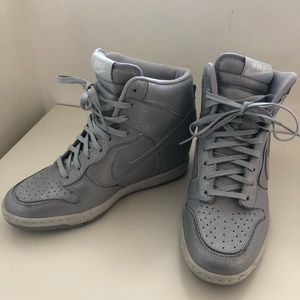 Nike woman’s Dunk Ski Hi
